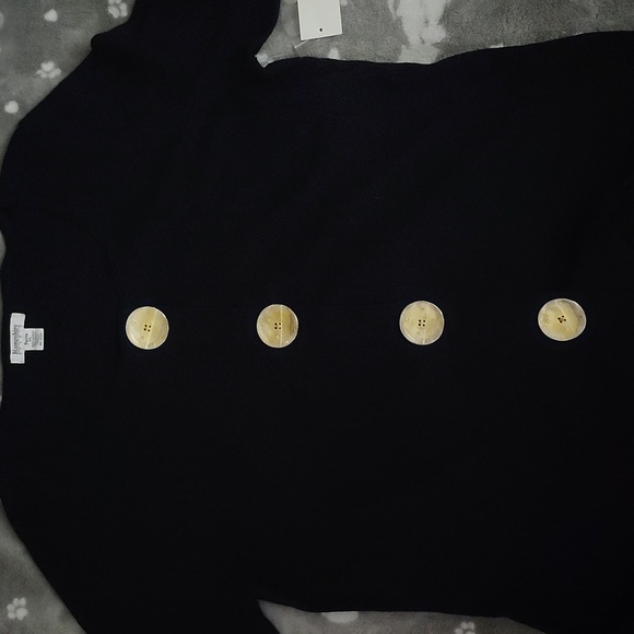Hampshire Studio Black Sweater with Gold Buttons Size Petite Large - Picture 1 of 5